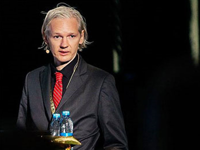 Συνάντηση Ασάντζ με τη βρετανική αστυνομία